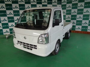 ＮＴ１００クリッパー　DX　2WD　3AT
